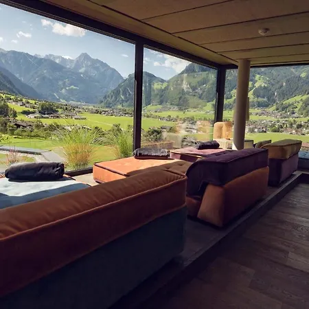 Ξενοδοχείο Coolnest 4*