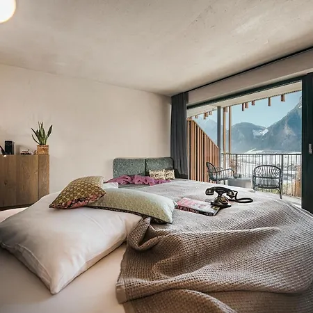 Coolnest Szálloda 4*