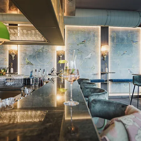 Coolnest Ξενοδοχείο 4*