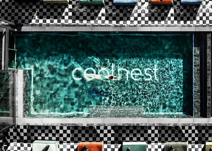 Отель Coolnest 4*
