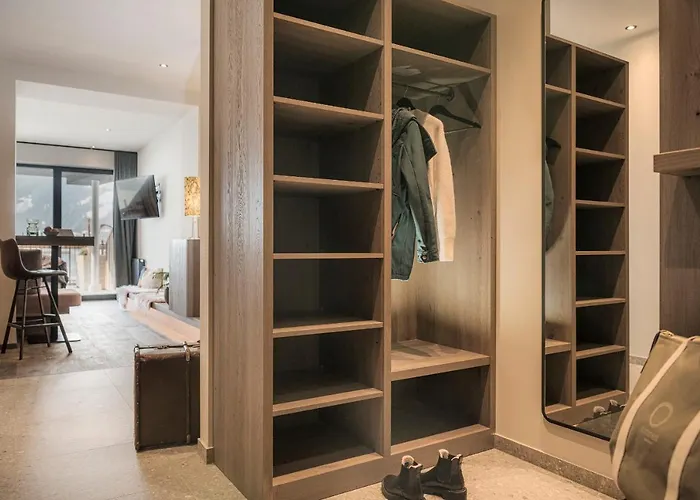 Coolnest Отель 4*