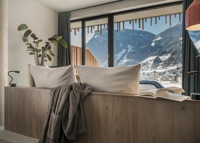 Отель Coolnest 4*